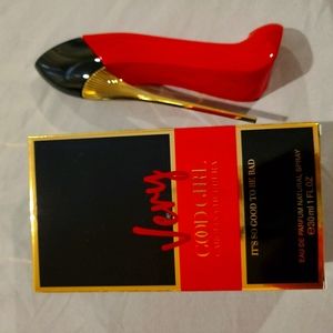 Carolina Herrera Very Good Girl.